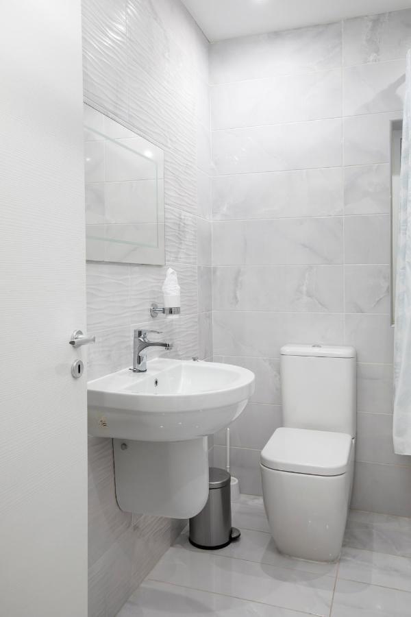 Sea View Apartment 2 Bedrooms 2 Bathrooms, 2 Minutes Away From The Sea Saint Julian's Eksteriør bilde