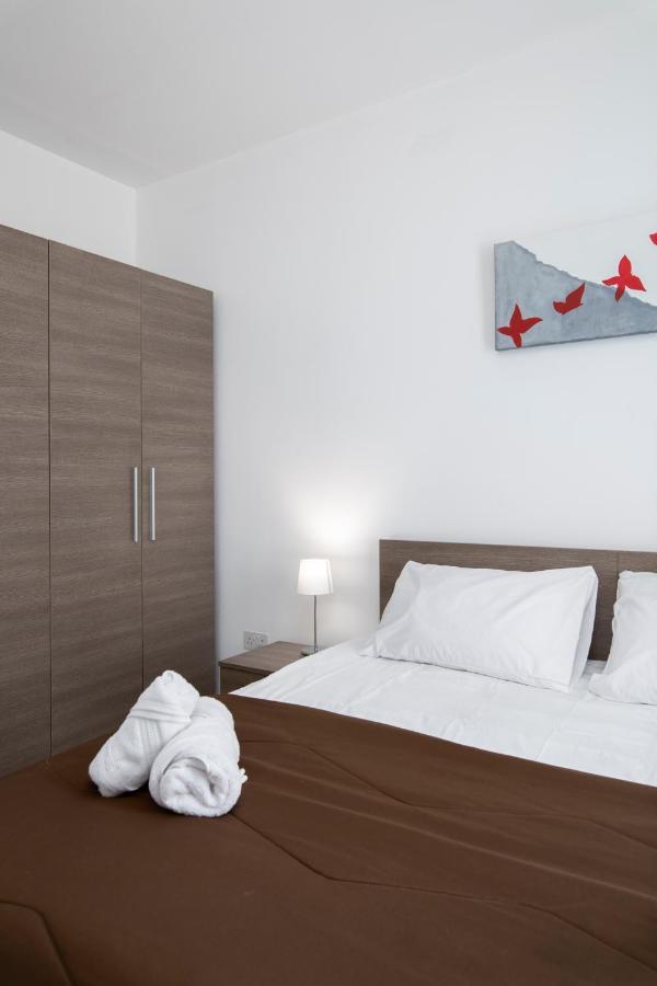 Sea View Apartment 2 Bedrooms 2 Bathrooms, 2 Minutes Away From The Sea Saint Julian's Eksteriør bilde